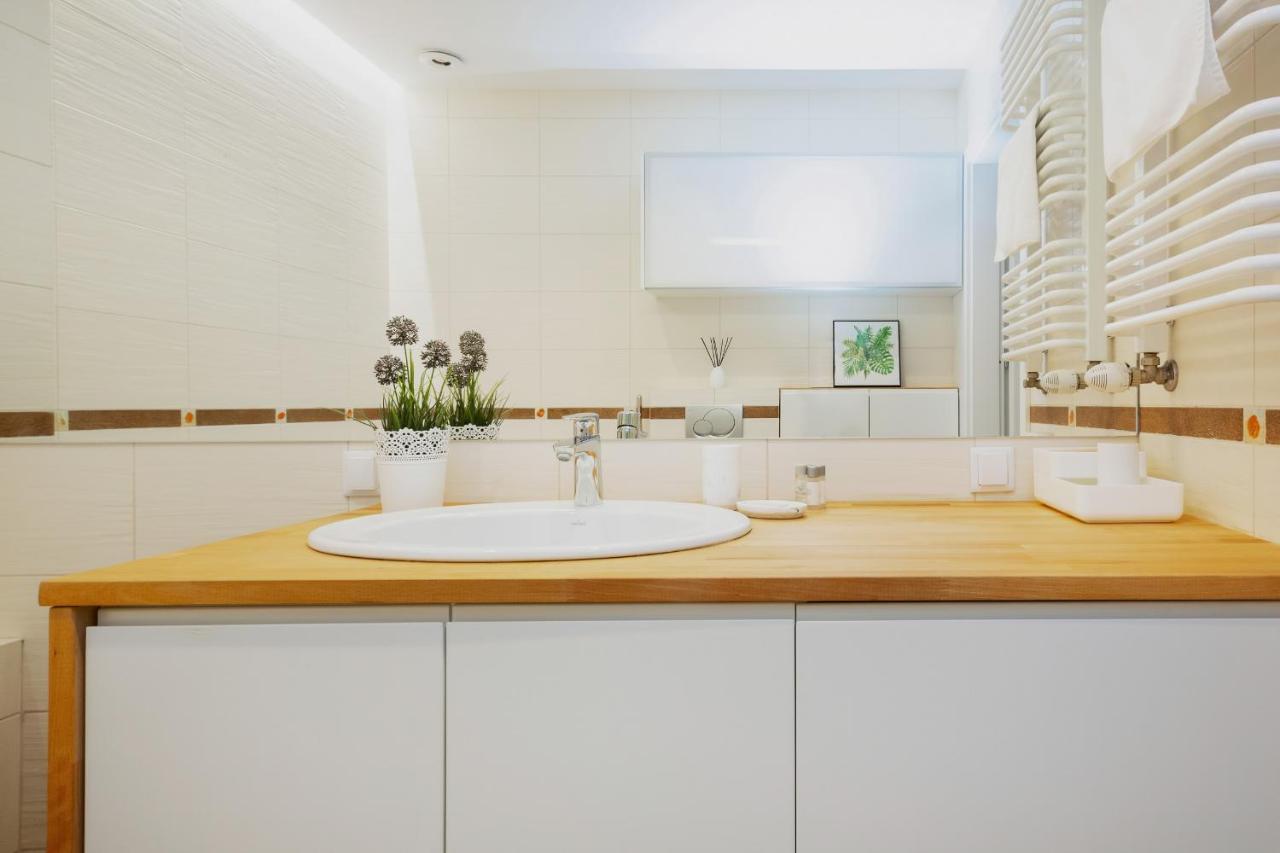 Apartments Warsaw Zelazna By Noclegi Renters エクステリア 写真